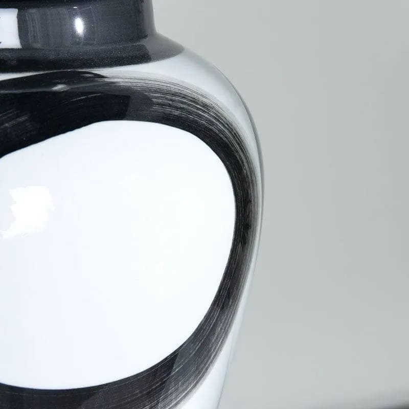 Ginger Jar Black & White - 24"