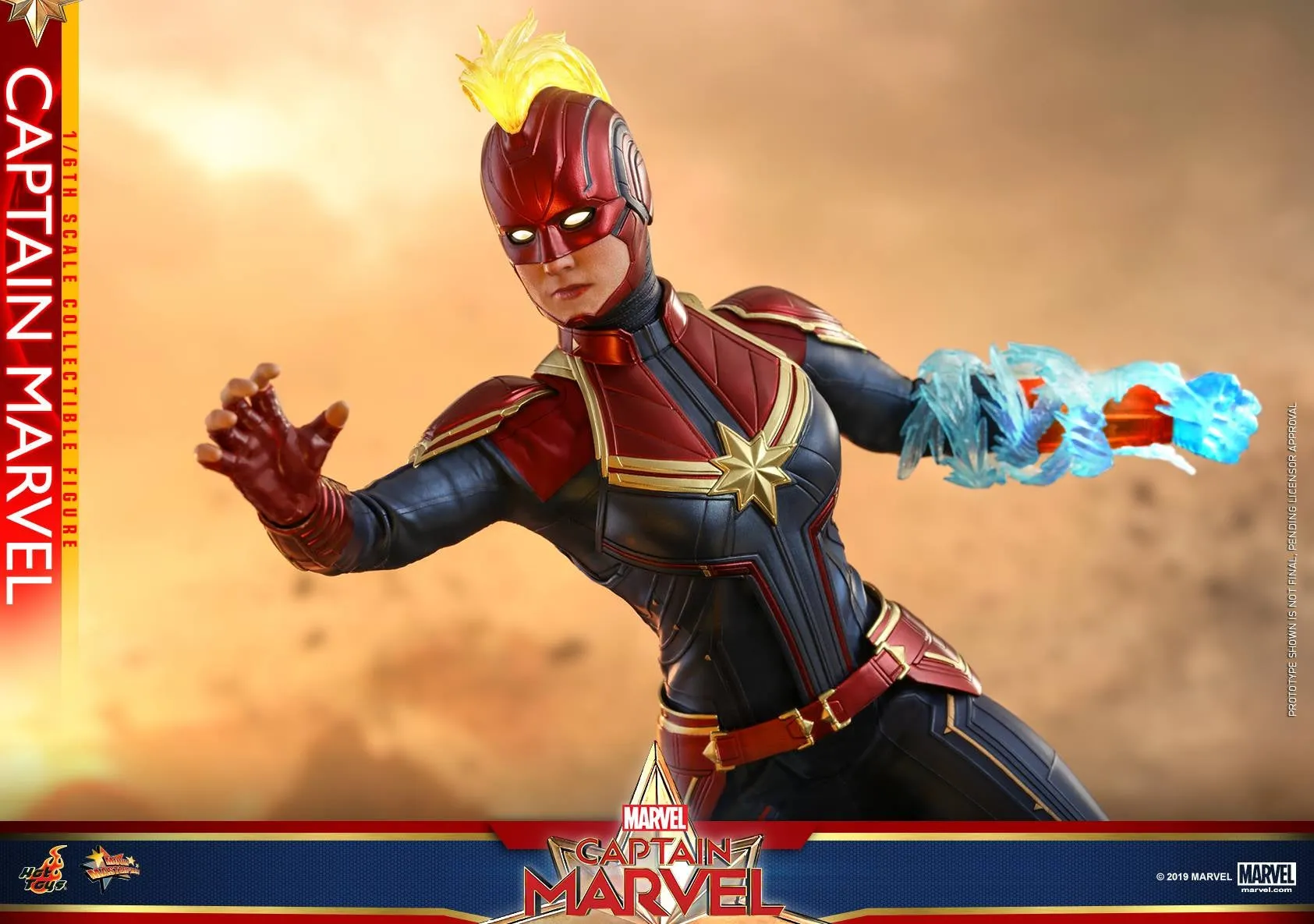 Hot Toys - MMS521 - 1/6th scale Captain Marvel Collectible Figure