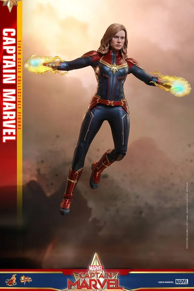 Hot Toys - MMS521 - 1/6th scale Captain Marvel Collectible Figure
