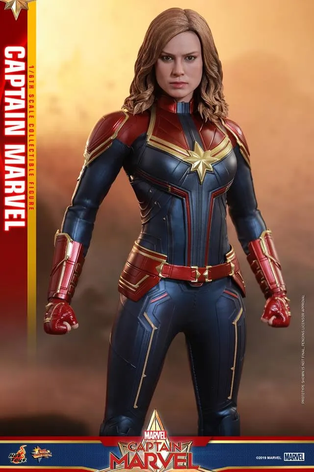Hot Toys - MMS521 - 1/6th scale Captain Marvel Collectible Figure