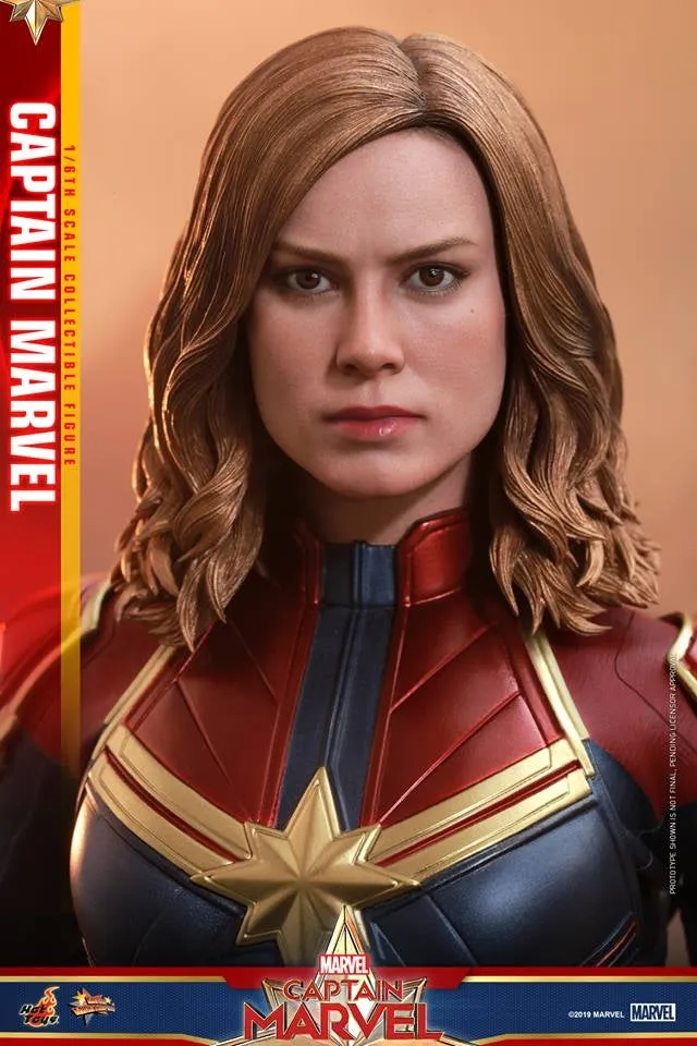 Hot Toys - MMS521 - 1/6th scale Captain Marvel Collectible Figure