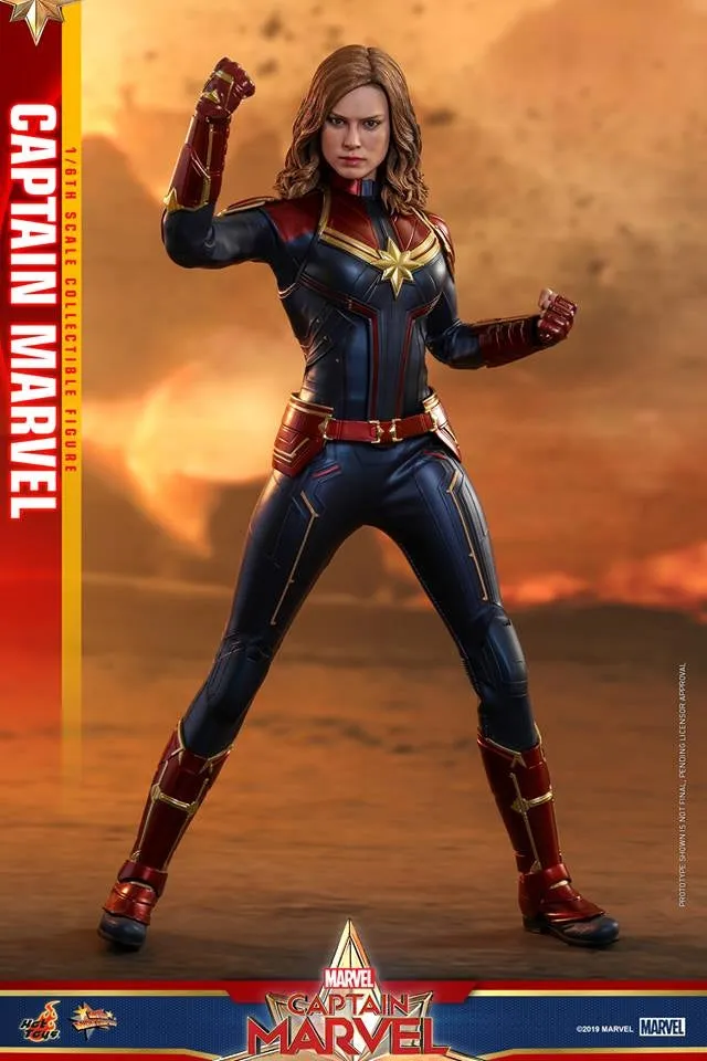 Hot Toys - MMS521 - 1/6th scale Captain Marvel Collectible Figure