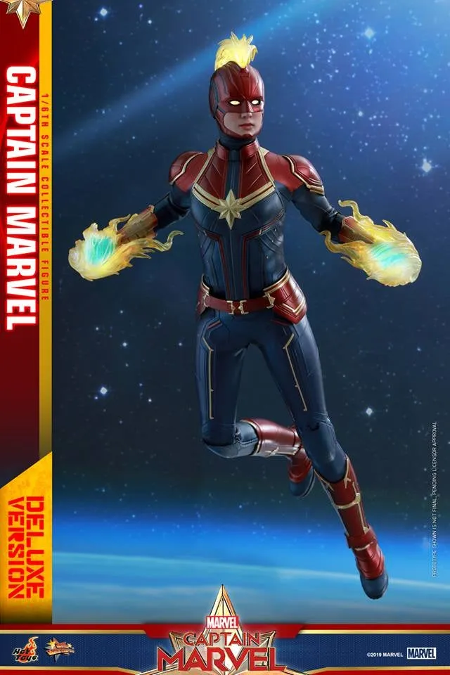 Hot Toys - MMS522 - 1/6th scale Captain Marvel (Deluxe Version) Collectible Figure
